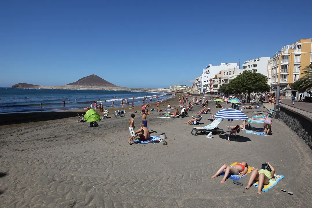 PLAYA DEL MEDANO 8767
