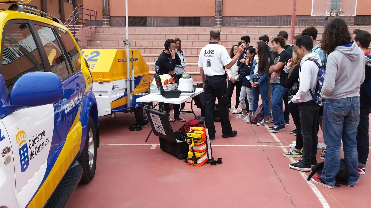 Taller de comunicaciones en un centro escolar
