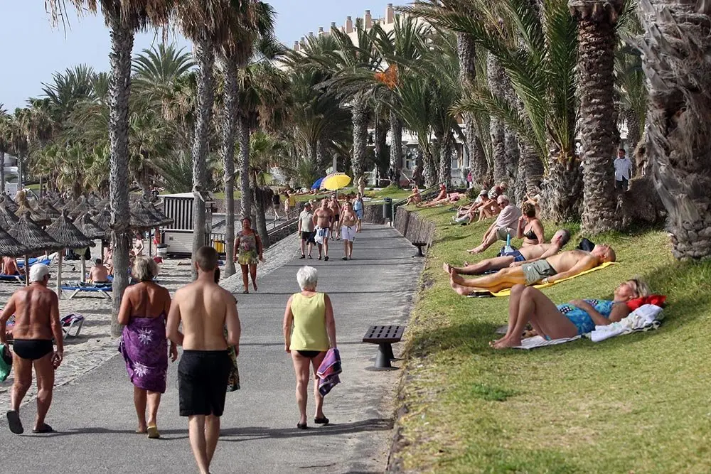 PLAYAS TF SUR FITUR EP 8384