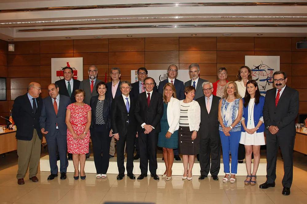 Foto de familia de los participantes en el Consejo Interterritorial del SNS