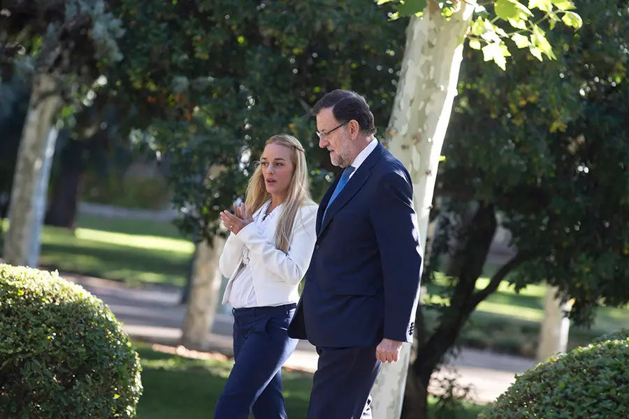 17/09/2015Madrid, Espa&Atilde;&plusmn;a El Presidente del Gobierno, Mariano Rajoy, recibe en La Moncloa a Lilian Tintori, esposa del opositor venezolano Leopoldo L&Atilde;&sup3;pez.Fotograf&Atilde;&shy;a: Diego Crespo / MoncloaPresidencia del Gobierno