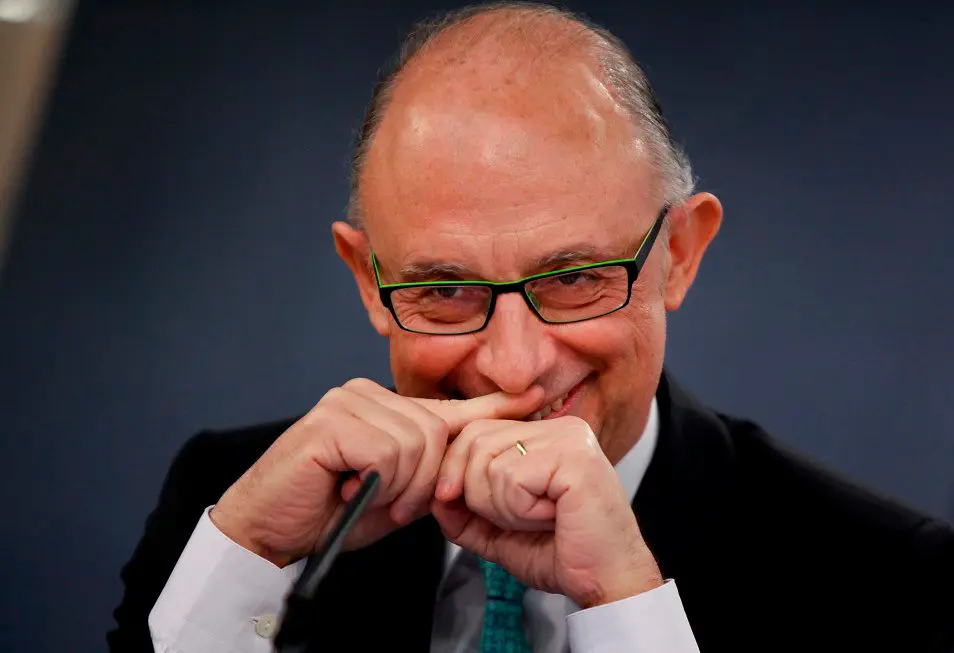 El-ministro-de-Hacienda--Cristobal-Montoro--