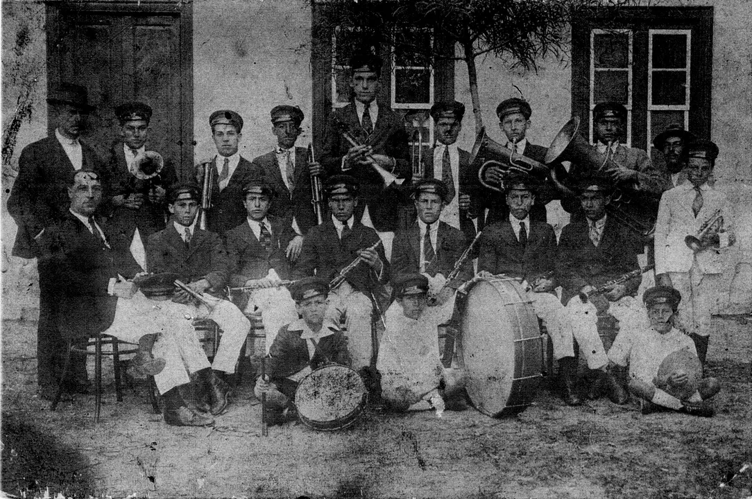 BANDA ADEJE