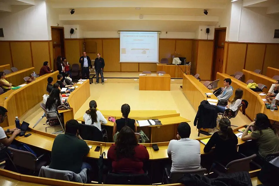 universitariosCursoSalud