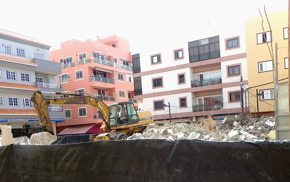 centro_c&iacute;vico_demolici&oacute;n