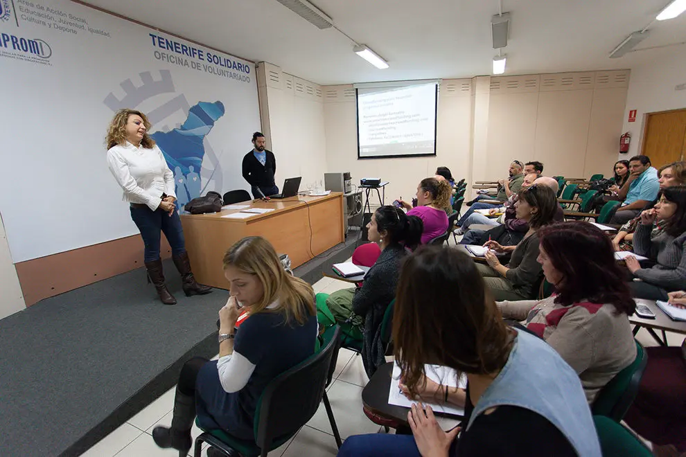 Inauguraci&oacute;n curso de Crownfounding-voluntariado/OAD/Tony Cuadrado Freelancer