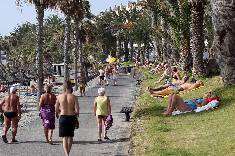 PLAYAS TF SUR FITUR EP 8384