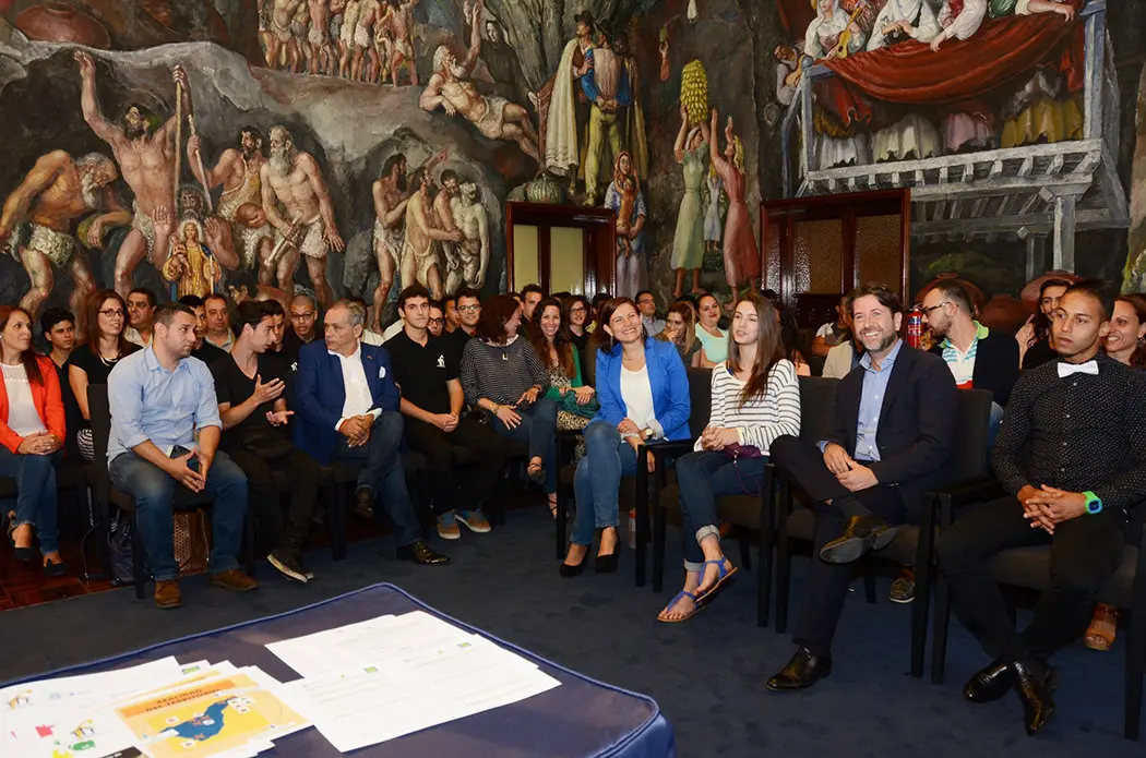 Barrios por el Empleo Juntos m&aacute;s fuertes