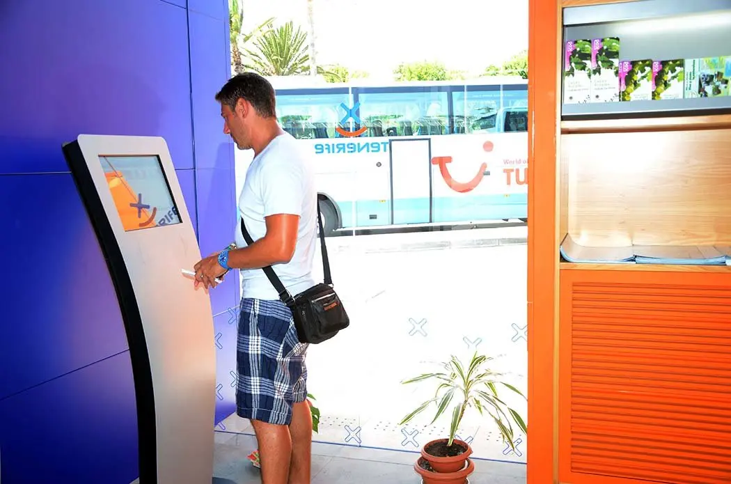 Aeropuerto Sur-Oficina Informaci&oacute;n Tur&iacute;stica 06