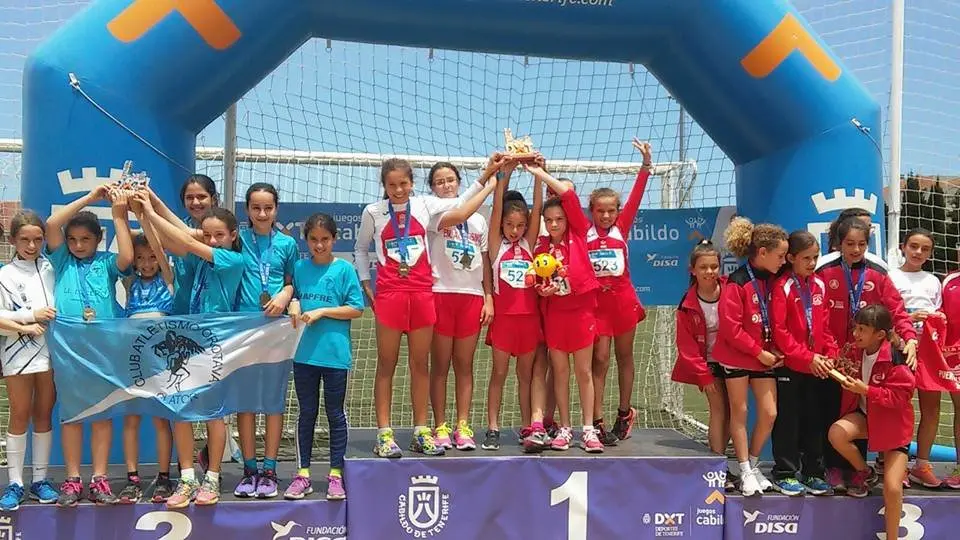 Alevines femenino