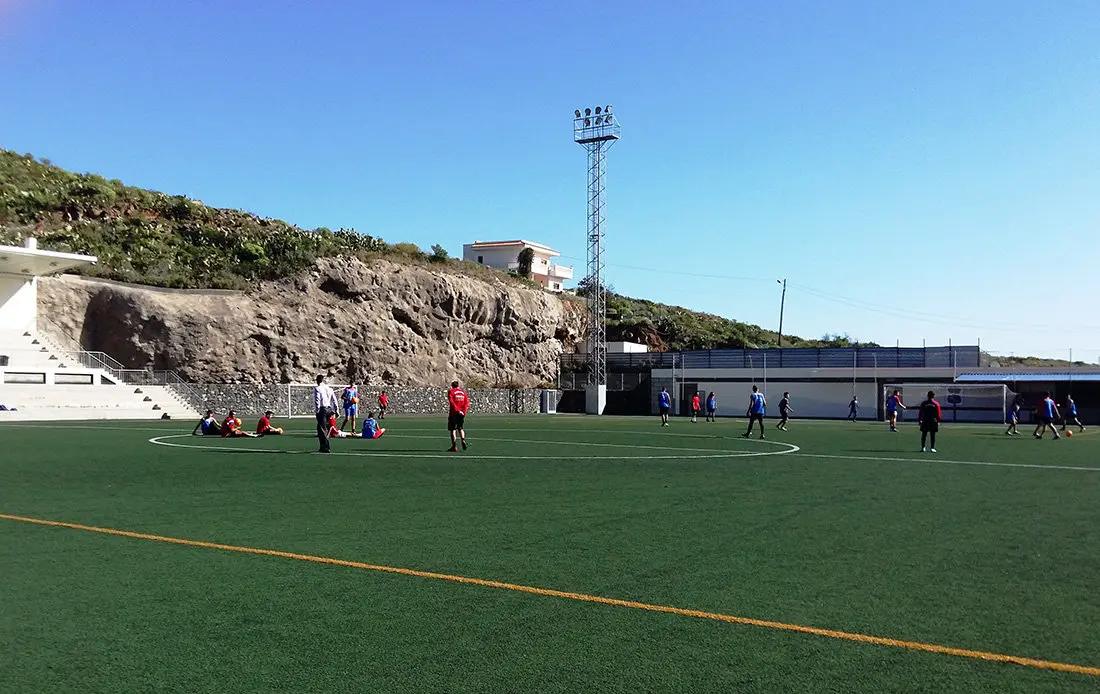 campo_f&uacute;tbol_Arona