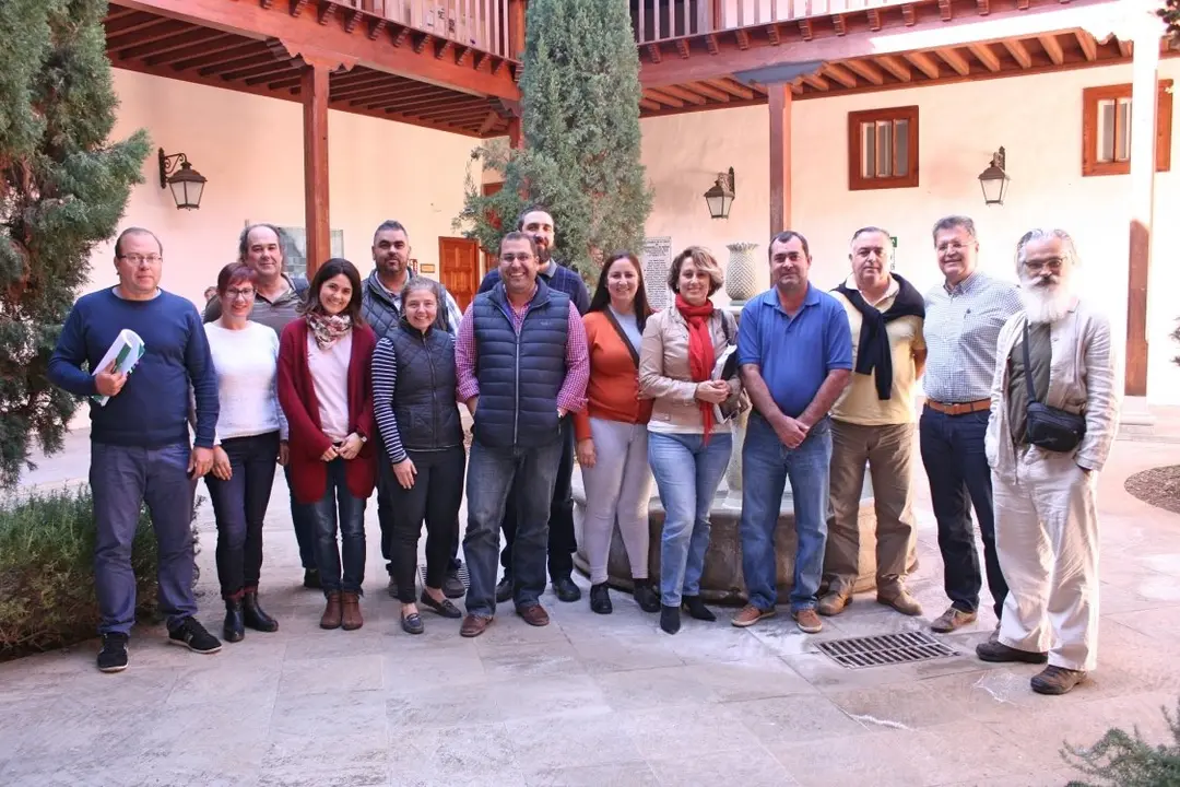 Reuni&oacute;n Plan Senderos_Fotor