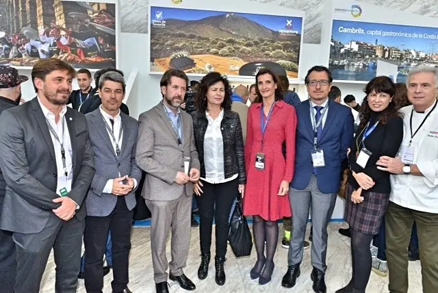madrid_fusi&oacute;n_promotur_1_stand saborea tenerife con secretaria de estado_Fotor