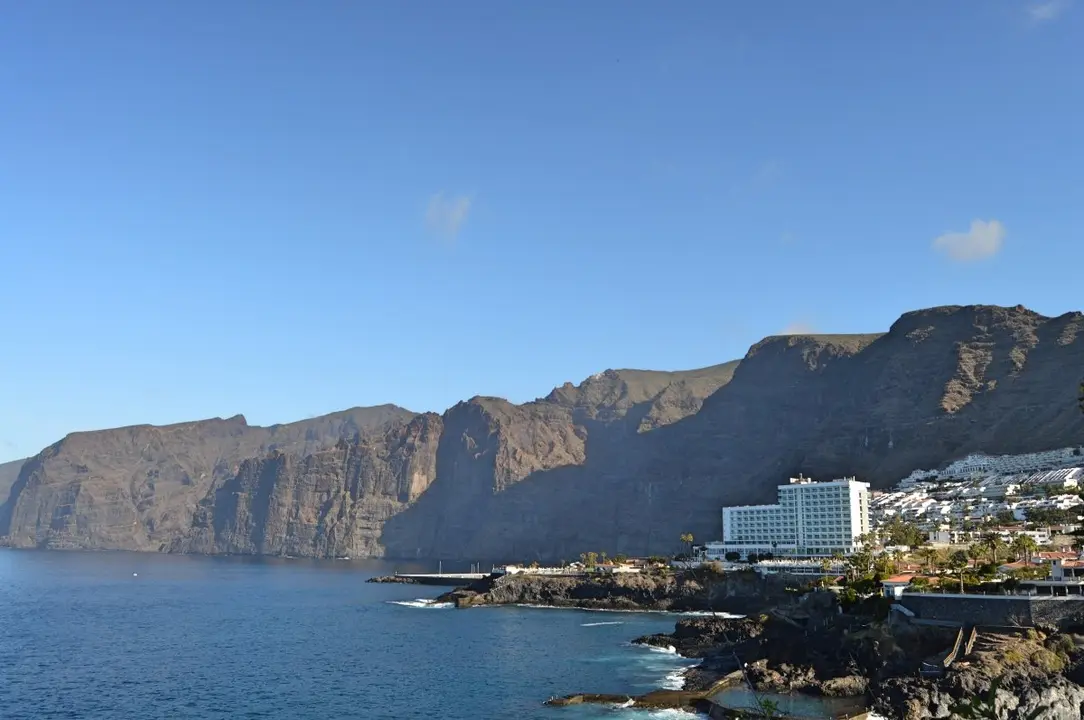 LOS GIGANTES 342