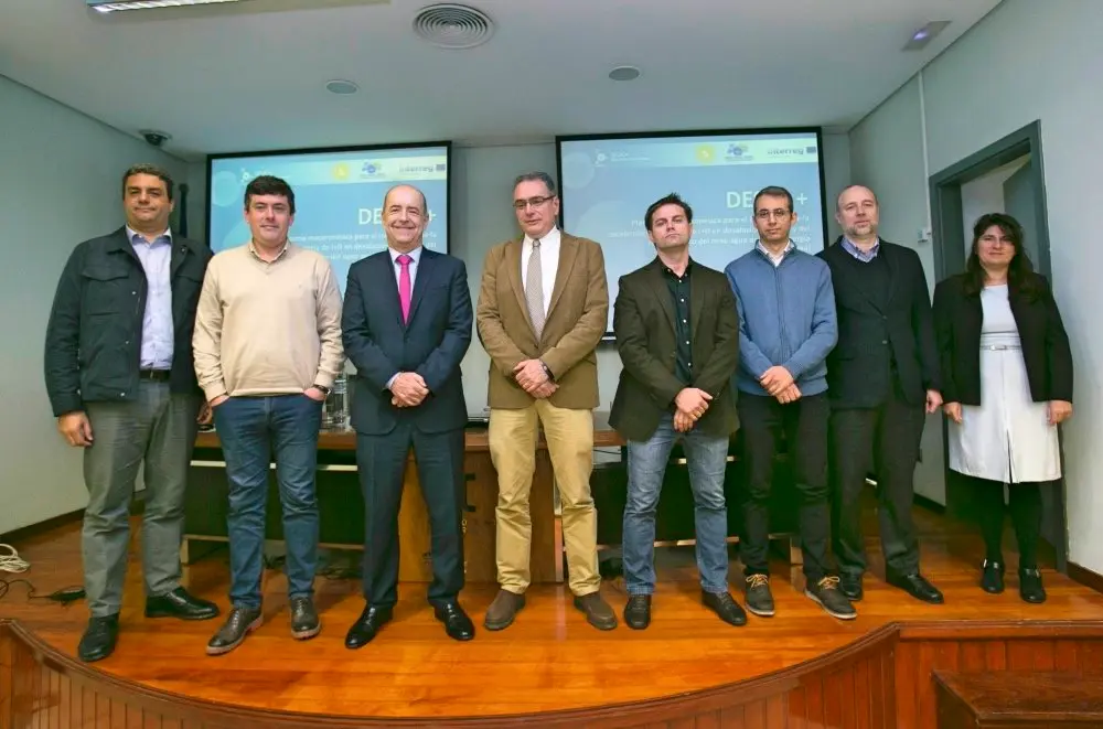 CD_DR_1004_Fotor