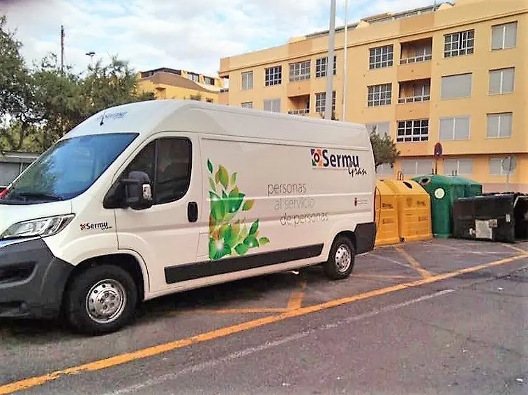 Veh&iacute;culos Sermugran_Fotor