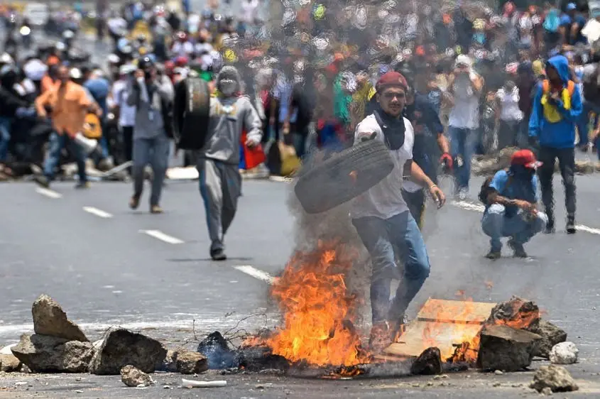 PROTESTAS EN VENEZUELA 353_Fotor