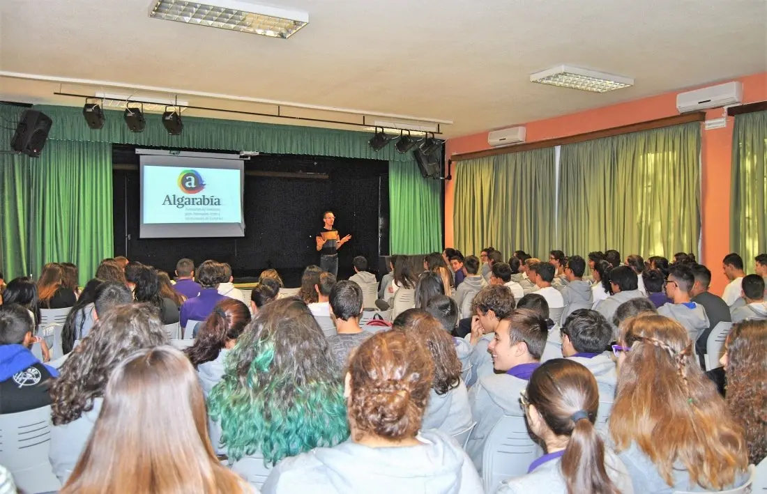 Charlas Institutos_Fotor