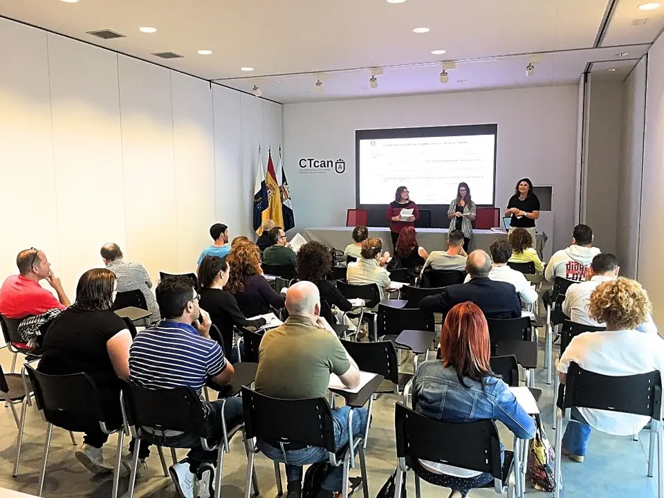 CHARLAS SUBVENCIONES 2017_Fotor