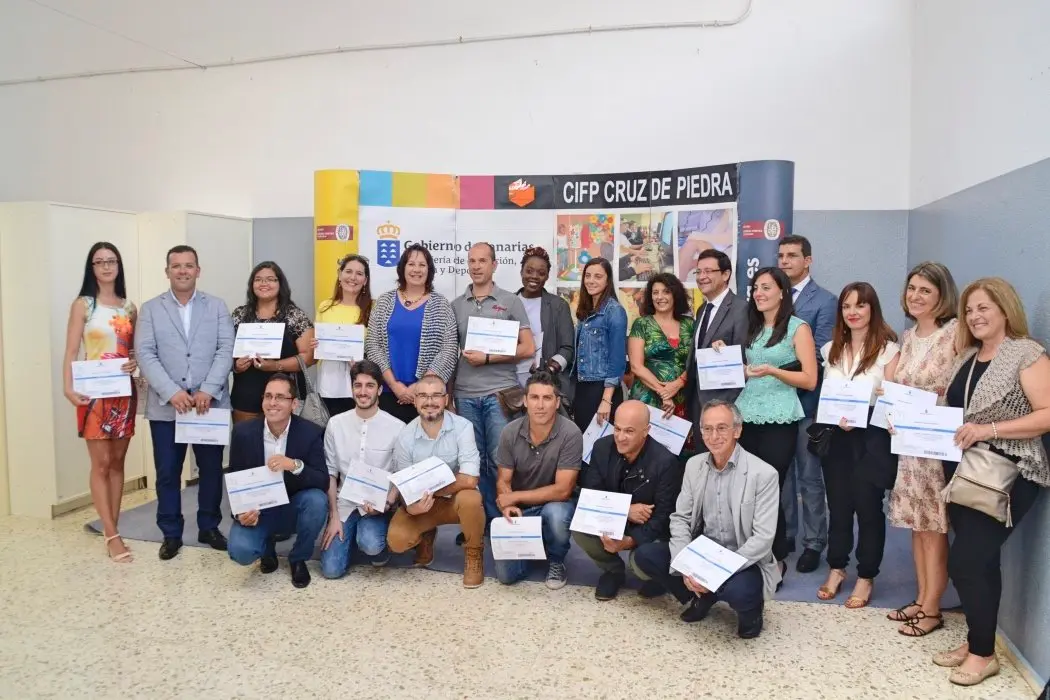Premios Extraordinarios de Formaci&oacute;n Profesional_Fotor