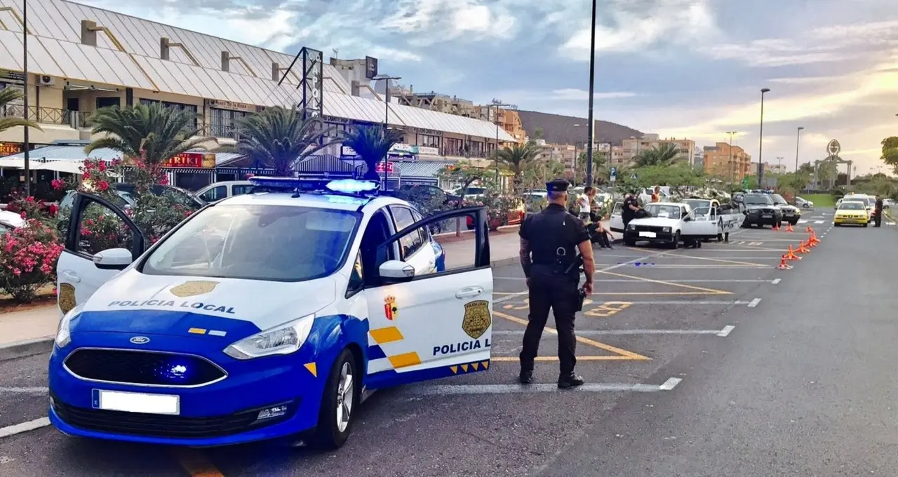 POLICIA control_UPP_LosCristianos_Fotor