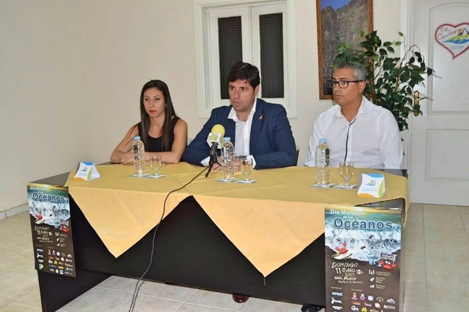 Foto presentaci&oacute;n del evento_Fotor