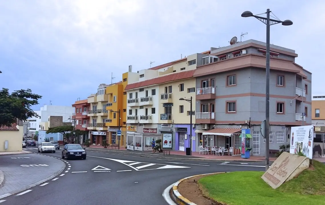 Zona comercial San Isidro_Fotor