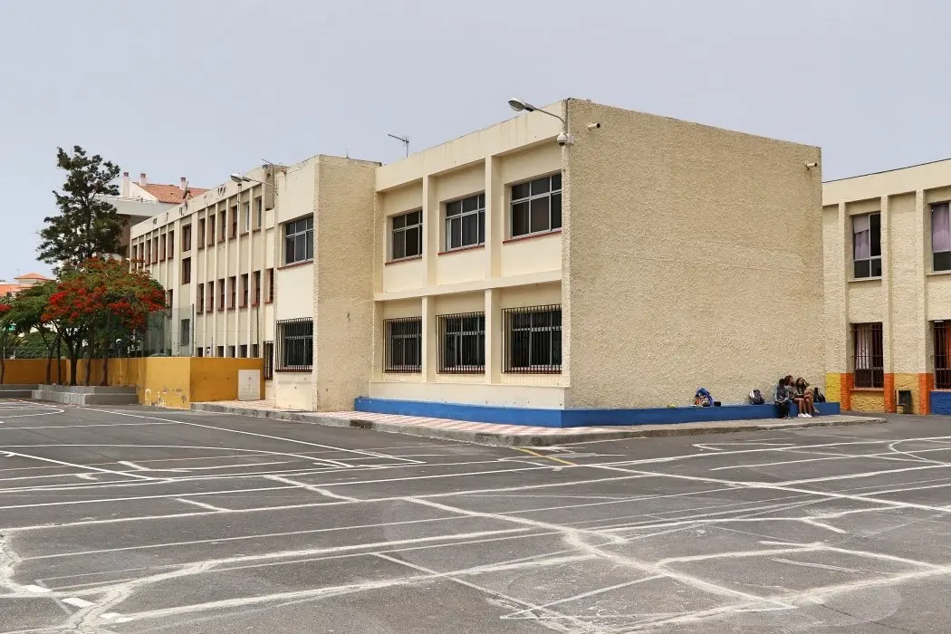 COLEGIO P&Eacute;REZ DE VARELO