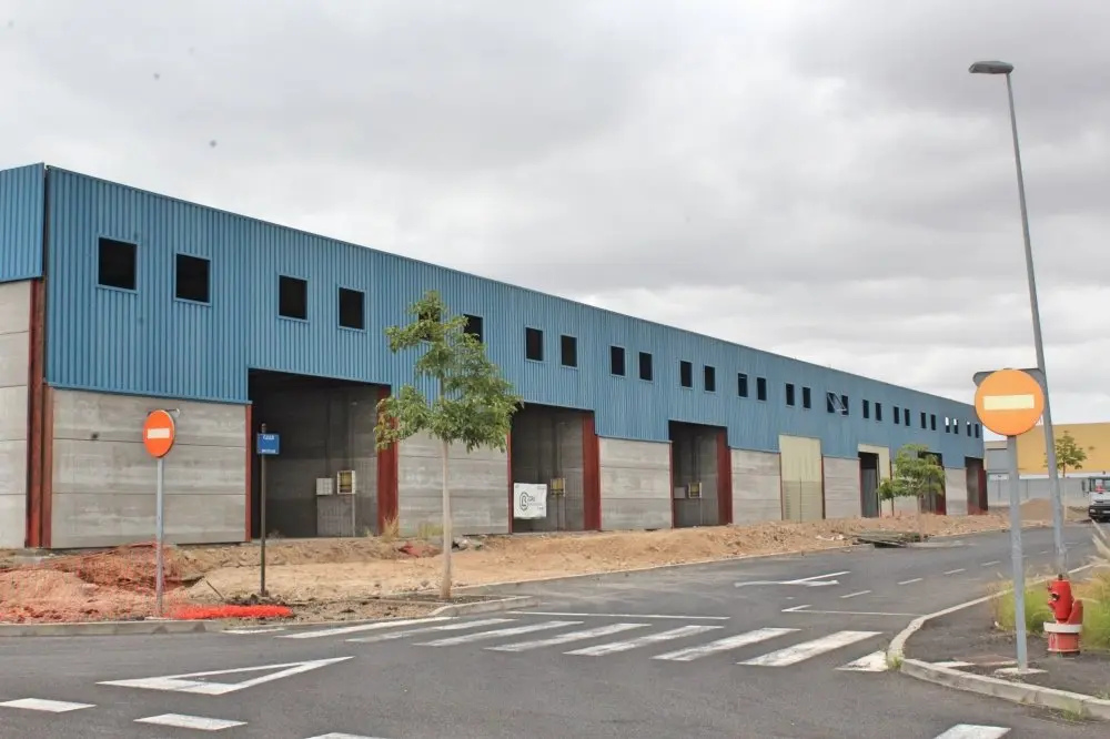 NAVES INDUSTRIALES