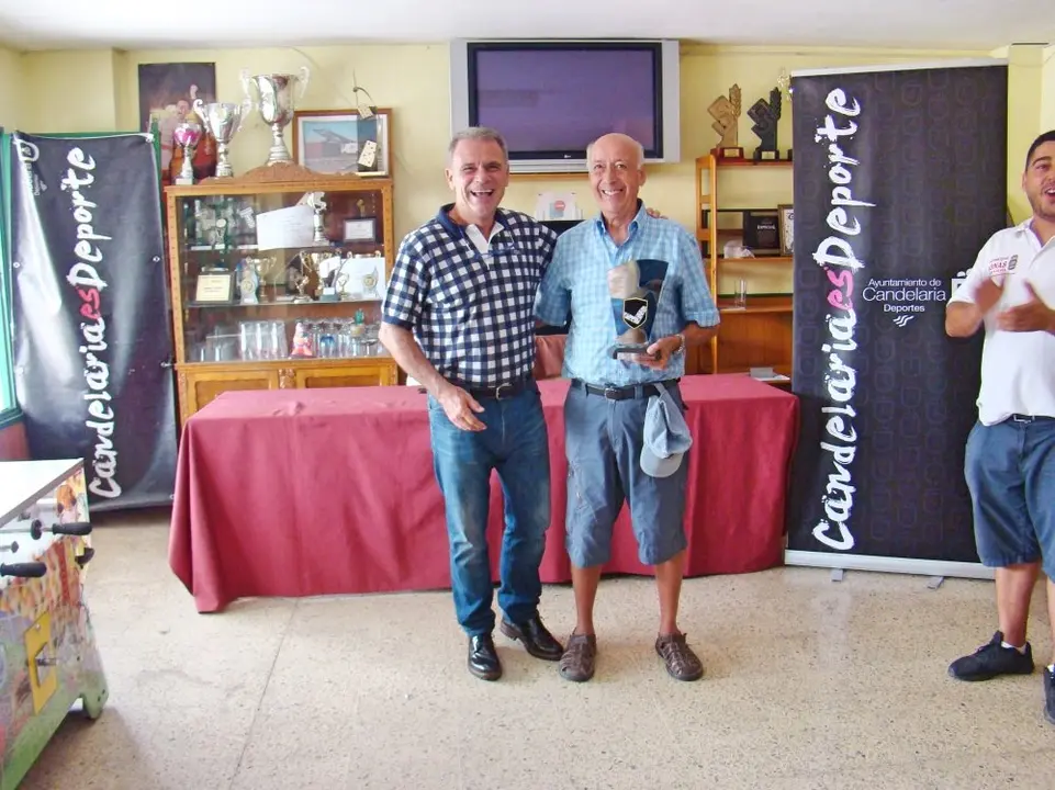 Torneo de Domin&oacute; 2017 _ ganadores Jos&eacute; Valeriano_Fotor