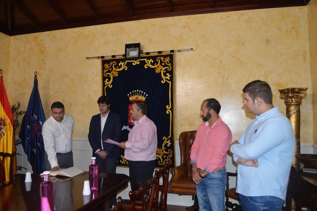Toma de posesi&oacute;n nuevo funcionario interino1