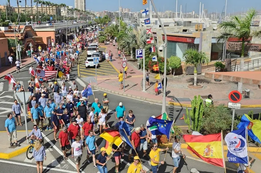 Desfile e izado banderas regata ARC_07_Fotor