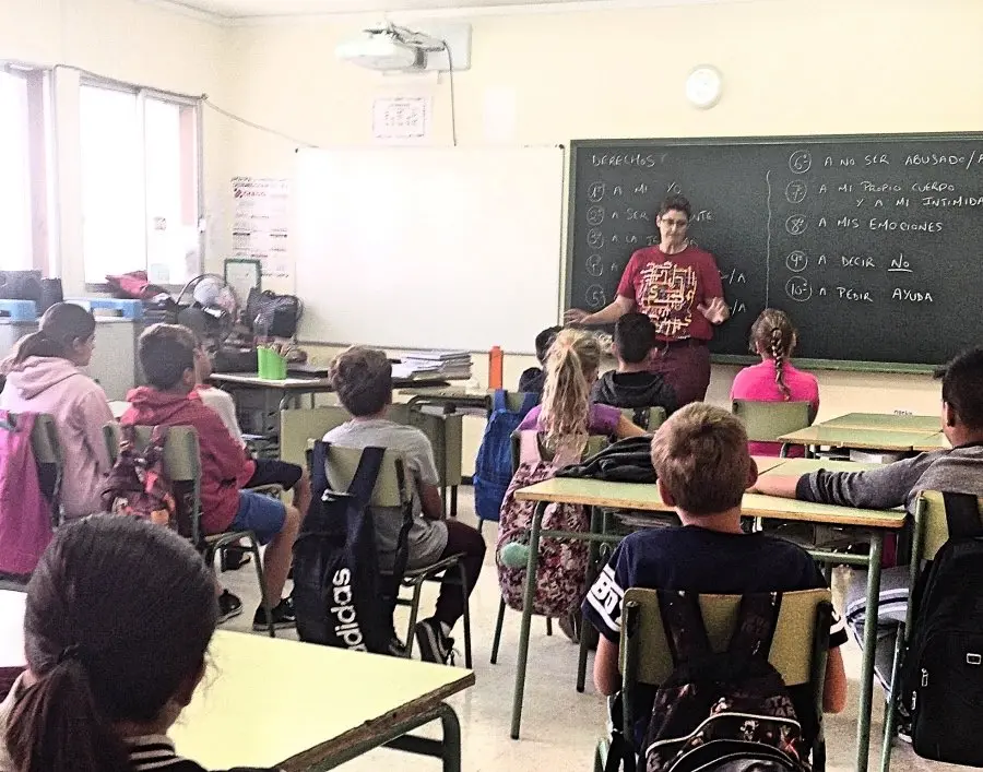 Ojeda_talleres_escolares_violencia_g&eacute;nero_Fotor