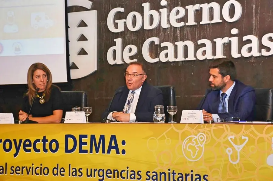 Inauguraci&oacute;n Jornadas por el consejero de Sanidad_Fotor