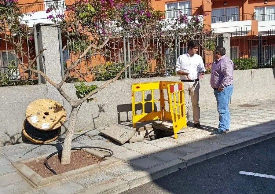 El Alcalde y el concejal de Obras supervisan los trabajos_Fotor