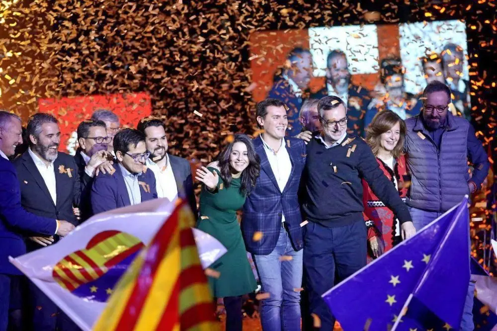 CIUDADANOS-605_o_Fotor