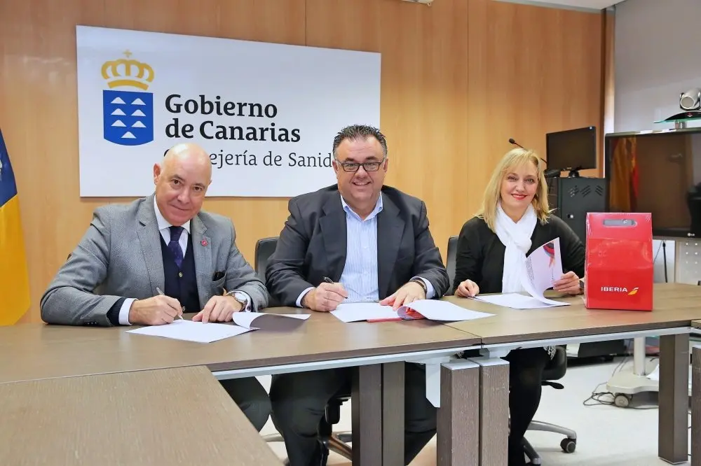 Iberia-Sanidad-Firma-del-convenio-2_Fotor