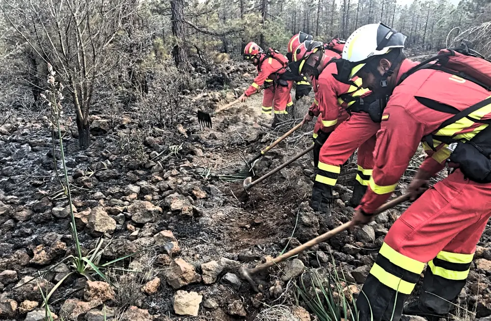 UME INCENDIO 2018-04-09 a las 22_Fotor