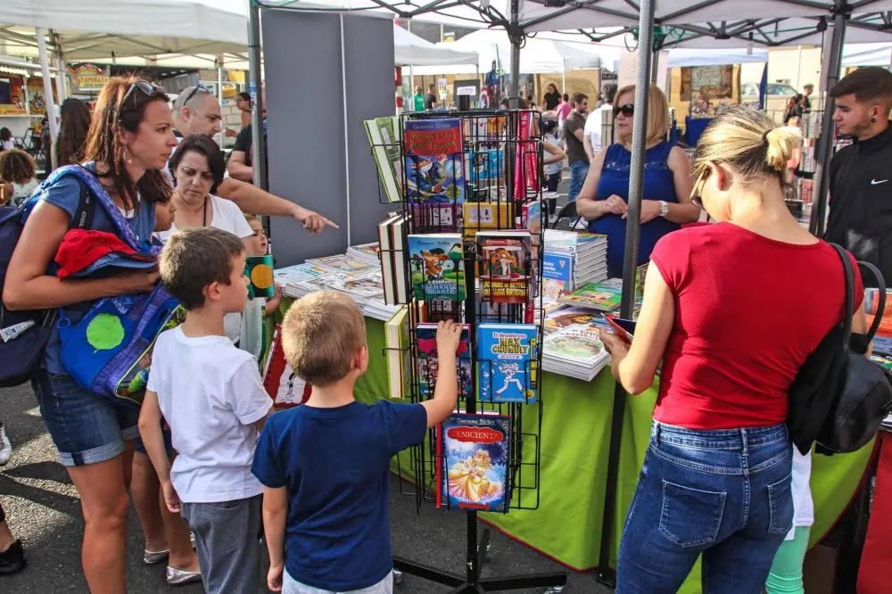 FERIA DEL LIBRO ADEJE 5_Fotor