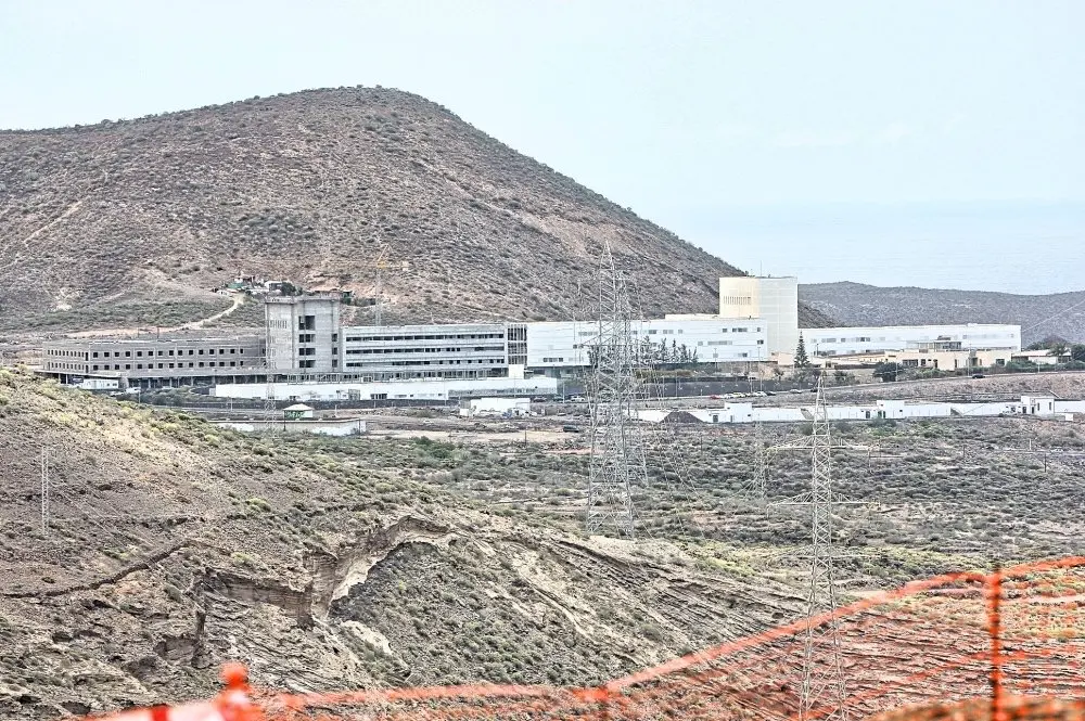 HOSPITAL DEL SUR 884_Fotor