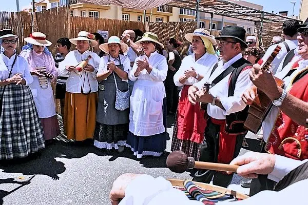 Tradiciones_Fotor