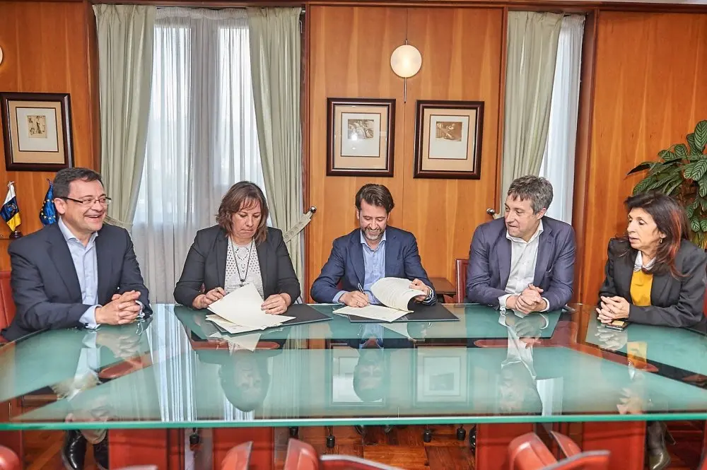 180515_convenio_educacion_gobcan_tc_ 03 (2)_Fotor