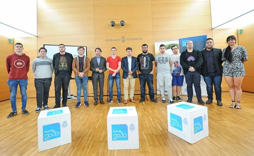 Innovaci&oacute;n-INtech Tenerife-Formaci&oacute;n eSport (1)_Fotor