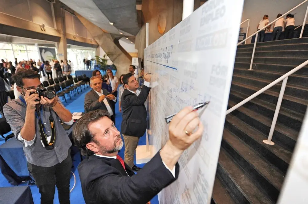 Empleo-Fifede_Fotor