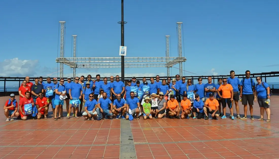 Foto grupo de participantes en la actividad_Fotor