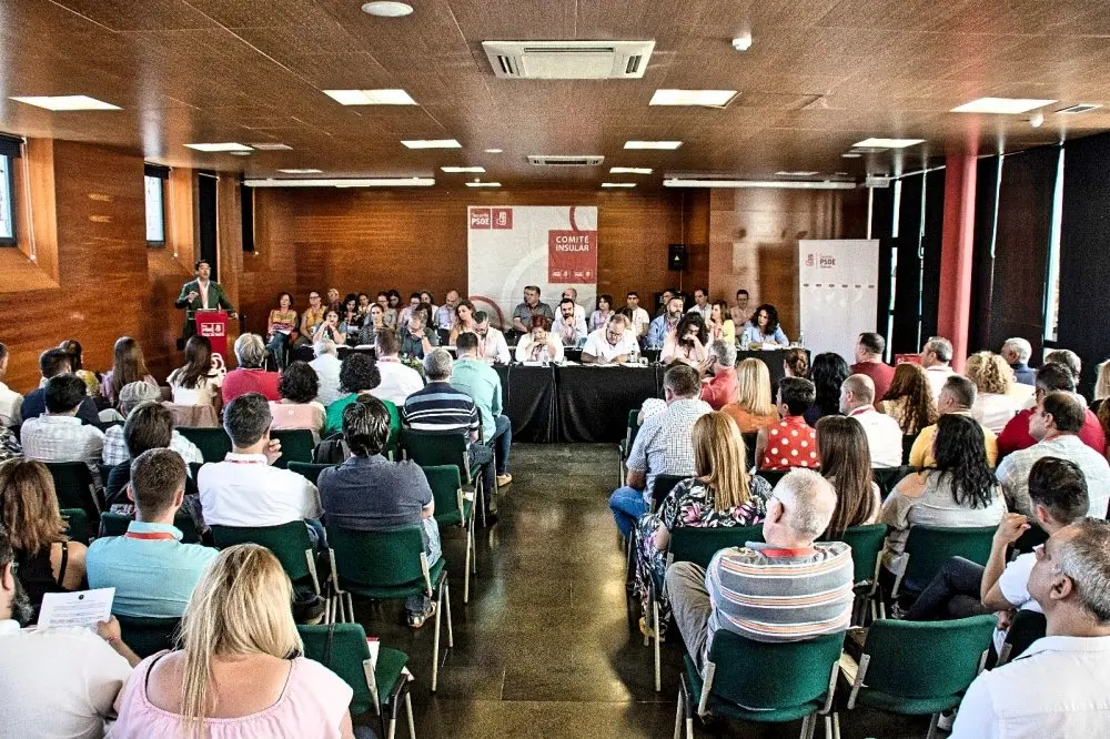 Comit&eacute; Insular PSOE Tenerife_Fotor