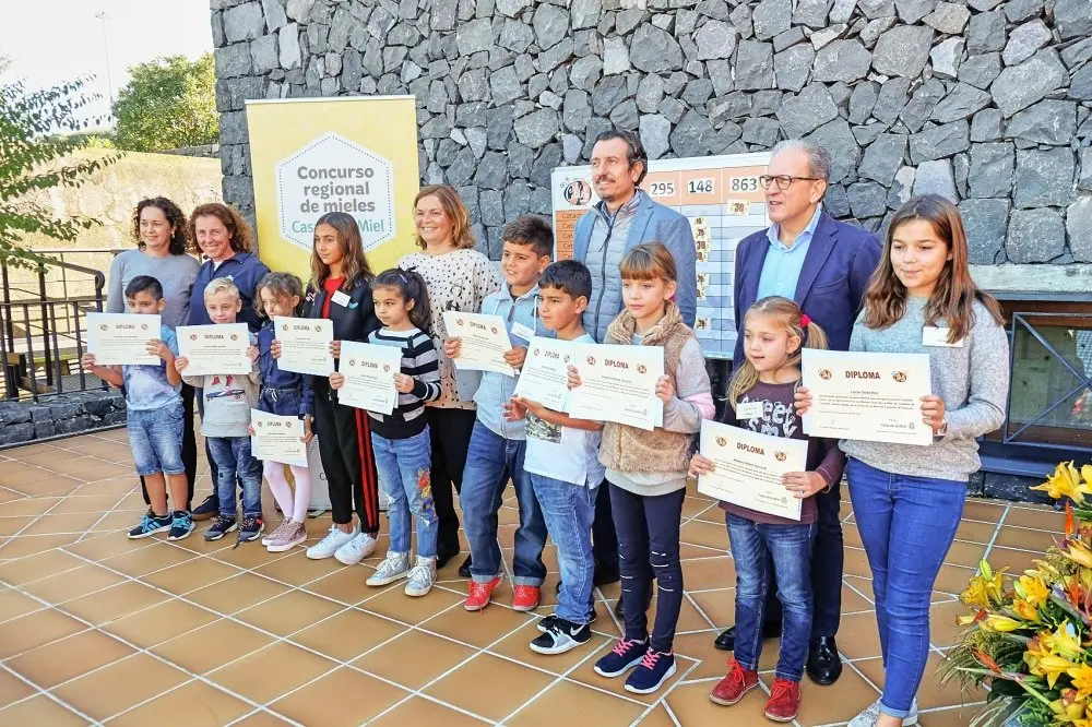Cata infantil de mieles de Tenerife y entrega de premios de las mieles de 2018. Homenaje a Cheo. Casa del vino de El Sauzal.
&copy; Pepe Torres