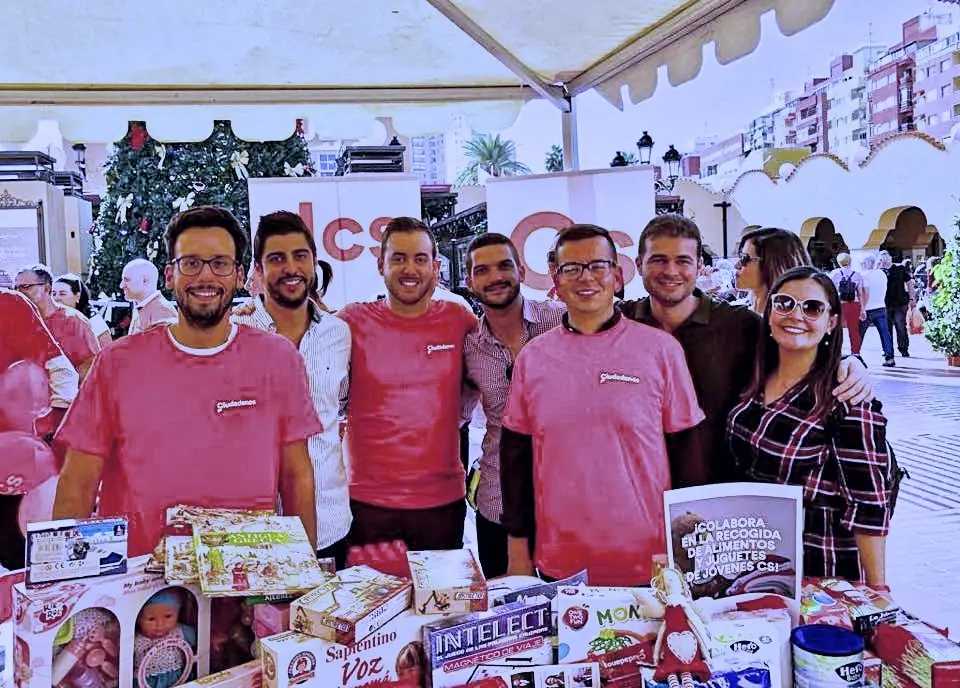 Recogida juguetes y alimentos JCs en Tenerife_Fotor