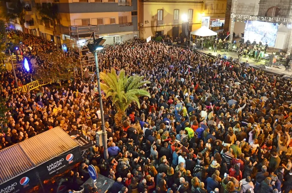 Carnaval G&uuml;&iacute;mar 173_Fotor