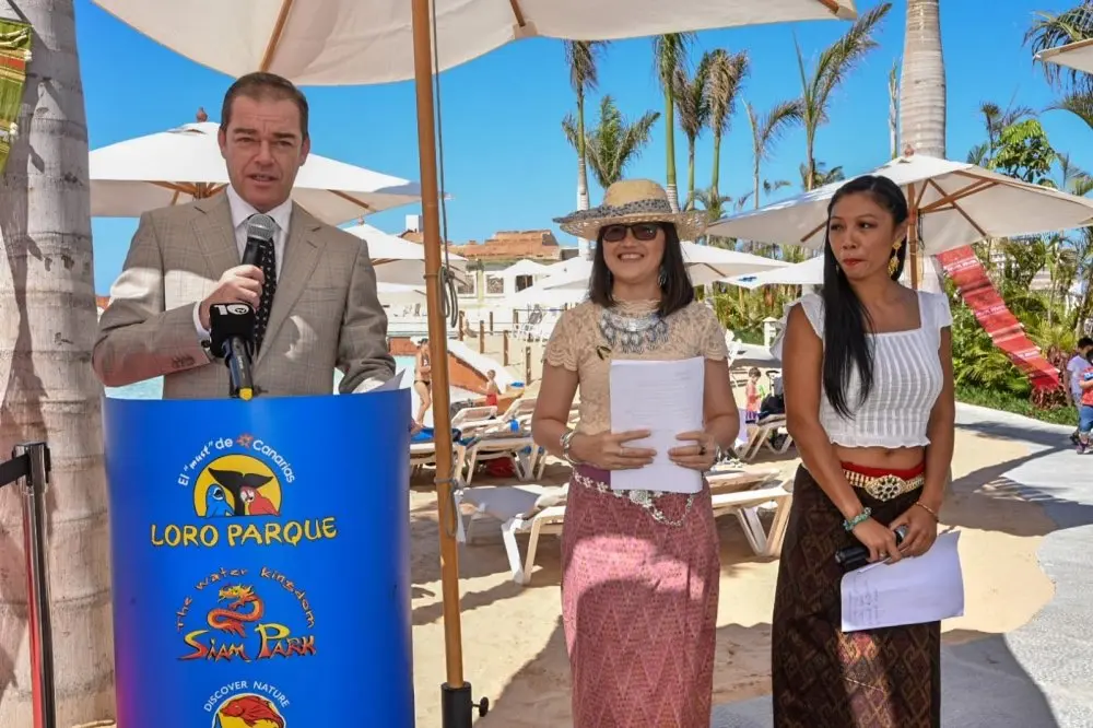 Kristoff Kiessling, el director del parque, encargado de abrir los actos